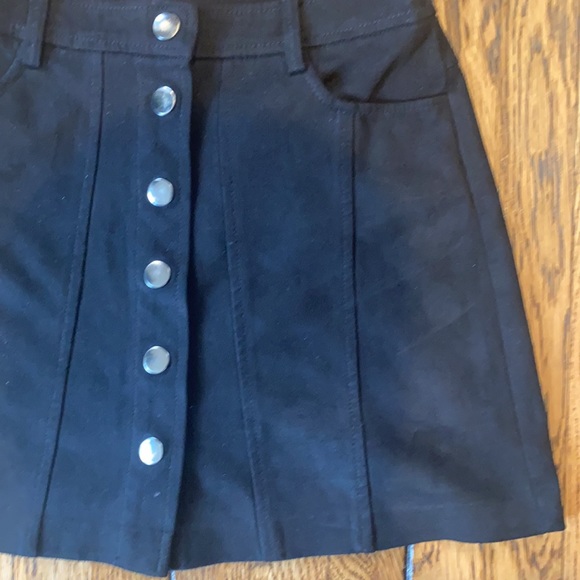 Zara Trafaluc Black Suede Mini Skirt Snap Front XS - Picture 3 of 5